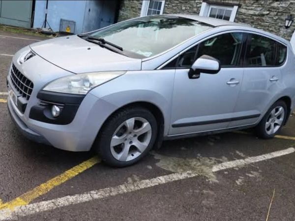 Peugeot 3008 MPV, Diesel, 2010, Silver