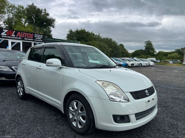 Suzuki Swift Hatchback, Petrol, 2010, Silver