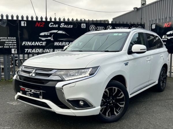 Mitsubishi Outlander SUV, Petrol Plug-in Hybrid, 2015, White