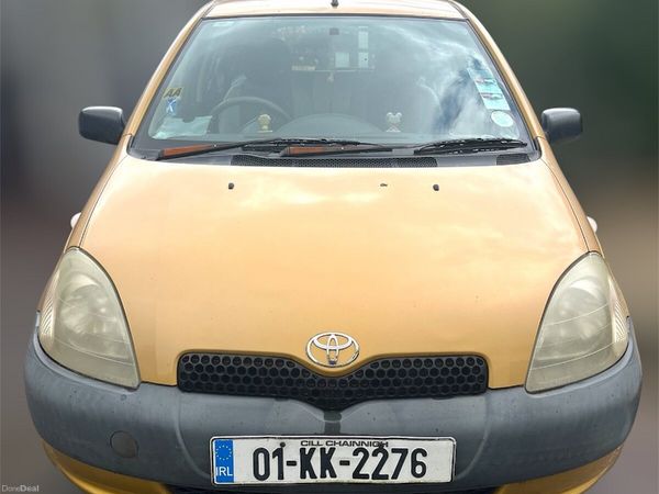 Toyota Yaris Hatchback, Petrol, 2001, Yellow