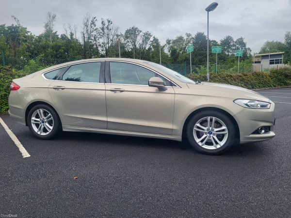 Ford Mondeo Hatchback, Diesel, 2015, Silver
