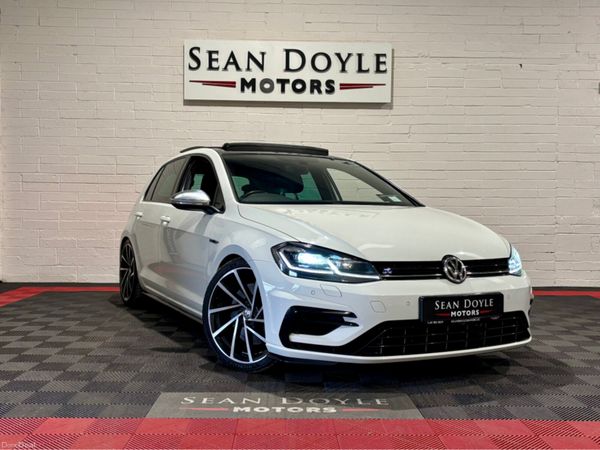 Volkswagen Golf Hatchback, Petrol, 2017, White