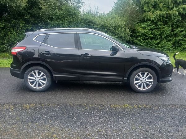 Nissan Qashqai SUV, Diesel, 2017, Black