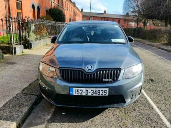 Skoda Octavia Hatchback, Petrol, 2015, Grey