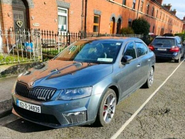 Skoda Octavia Hatchback, Petrol, 2015, Grey