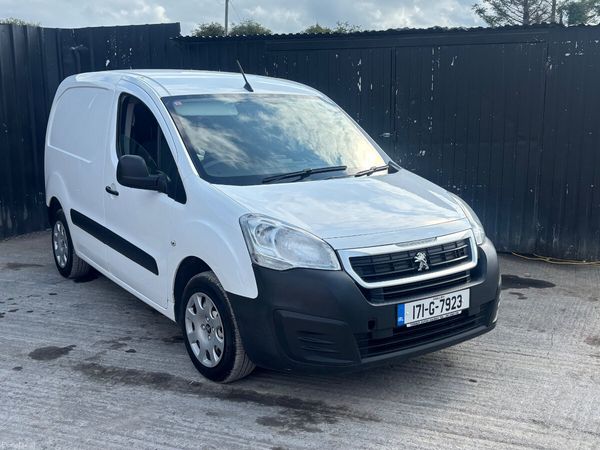 Peugeot Partner MPV, Diesel, 2017, White