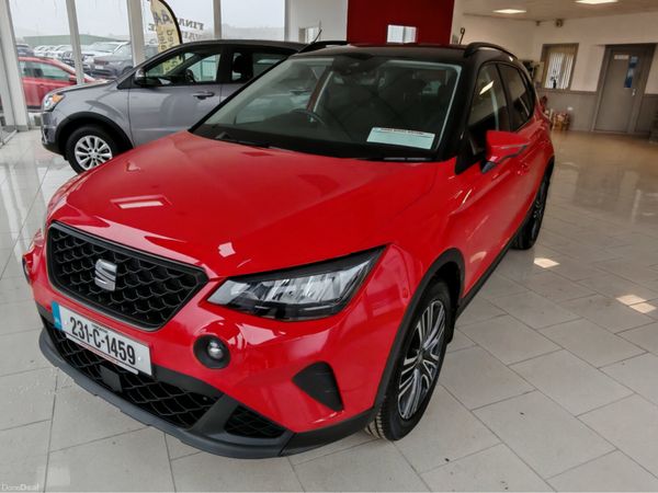 SEAT Arona Hatchback, Petrol, 2023, Red