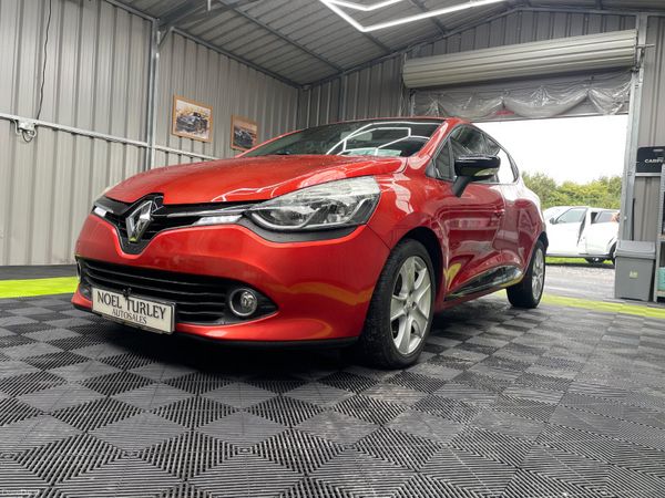 Renault Clio Hatchback, Diesel, 2014, Red