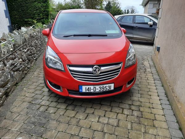 Vauxhall Meriva MPV, Petrol, 2014, Red