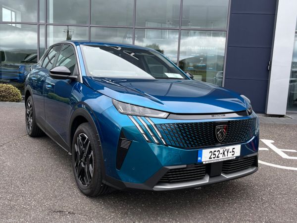 Peugeot 3008 MPV, Petrol, 2025, Blue