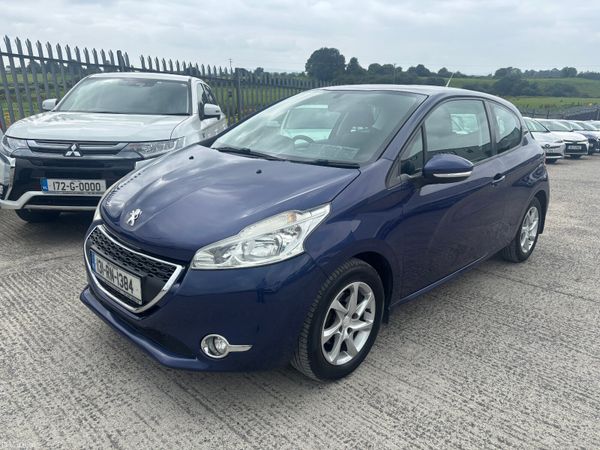 Peugeot 208 Hatchback, Petrol, 2013, Blue