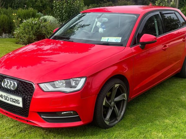 Audi A3 Hatchback, Diesel, 2014, Red