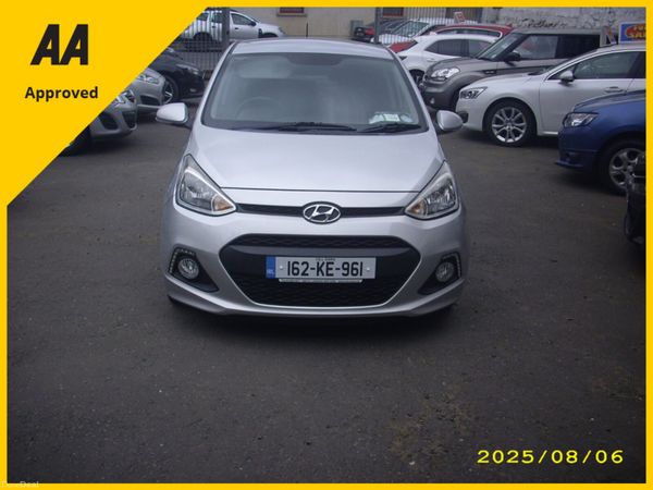 Hyundai i10 Hatchback, Petrol, 2016, Silver