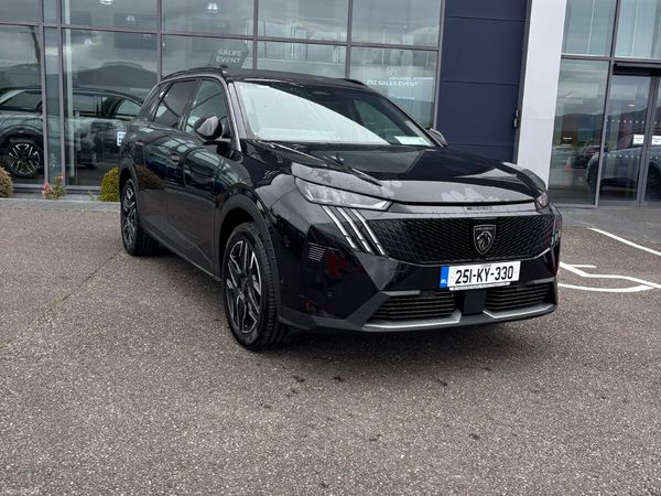Peugeot 5008 MPV, Petrol, 2025, Black