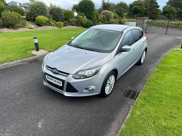 Ford Focus Hatchback, Petrol, 2013, Silver