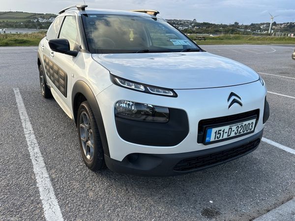 Citroen C4 Cactus Hatchback, Diesel, 2015, White