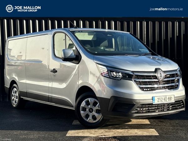 Renault Trafic MPV, Diesel, 2025, Grey