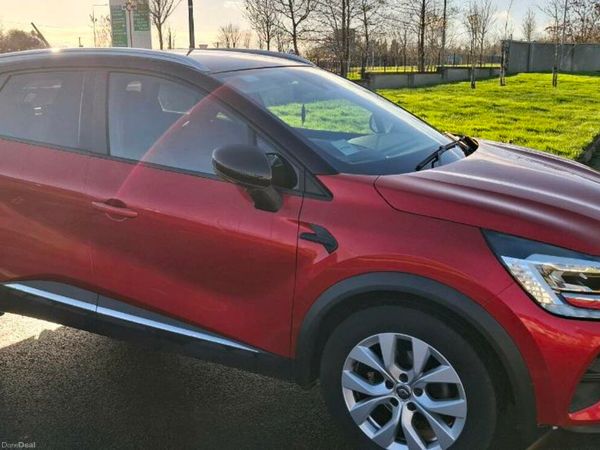 Renault Captur Hatchback, Diesel, 2020, Red