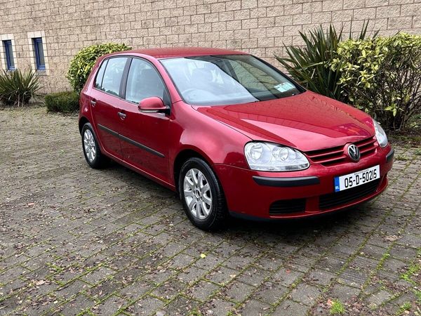 Volkswagen Golf Hatchback, Petrol, 2005, Red