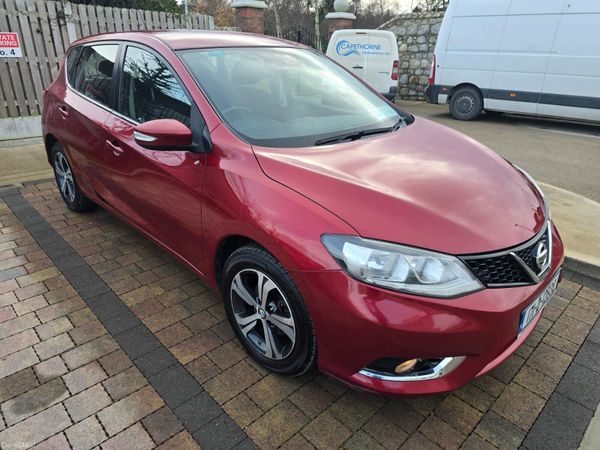 Nissan Pulsar Hatchback, Petrol, 2017, Red