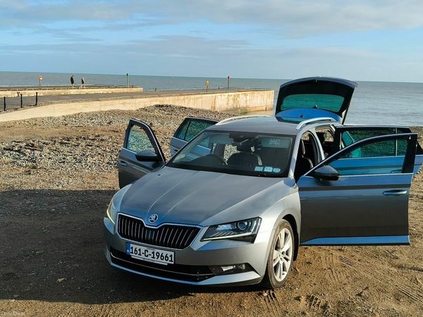 Skoda Superb Estate, Diesel, 2016, Grey