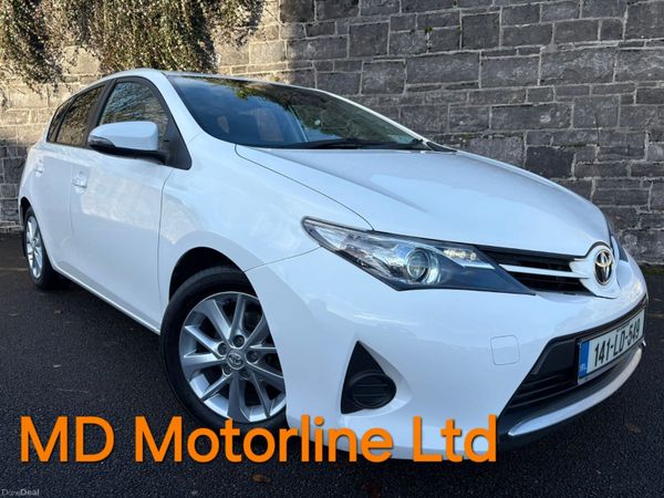 Toyota Auris Hatchback, Diesel, 2014, White