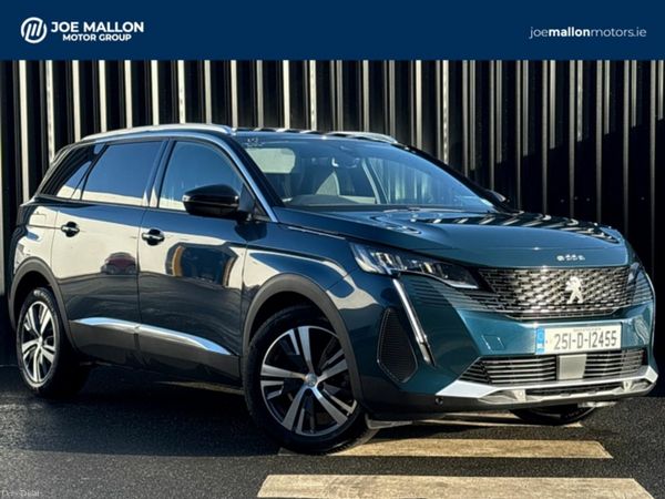 Peugeot 5008 MPV, Diesel, 2025, Blue