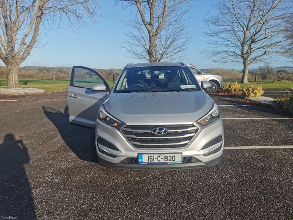 Hyundai Tucson SUV, Diesel, 2016, Silver