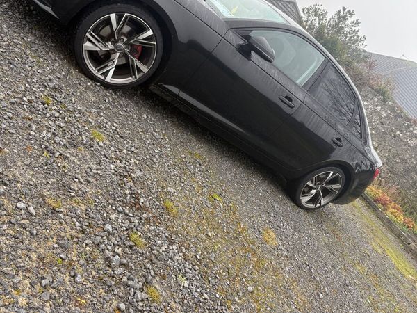 Audi A4 Saloon, Diesel, 2017, Black