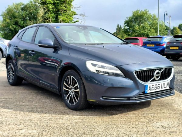 Volvo V40 Hatchback, Diesel, 2016, Blue