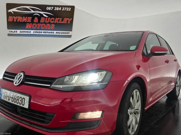 Volkswagen Golf Hatchback, Petrol, 2017, Red