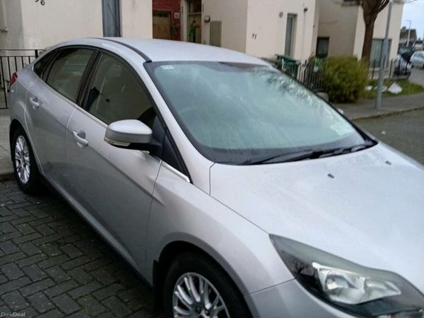 Ford Focus Saloon, Diesel, 2012, Silver