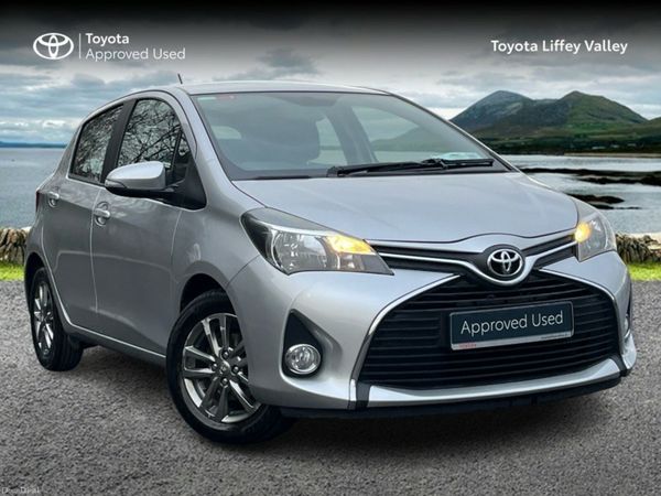 Toyota Yaris Hatchback, Petrol, 2017, Silver