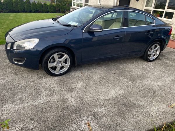 Volvo S60 Saloon, Diesel, 2011, Blue