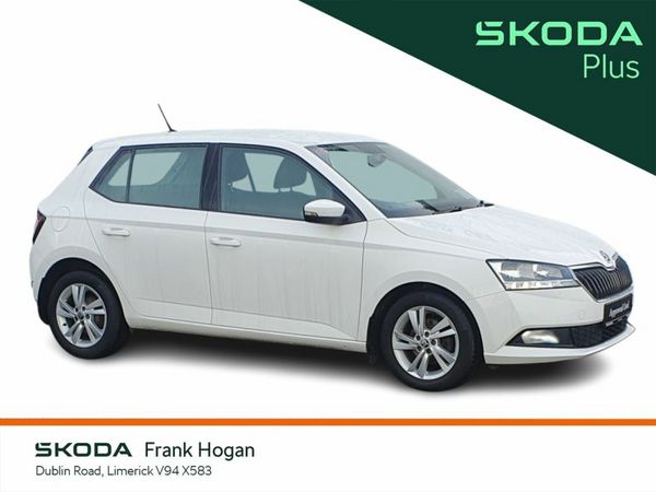 Skoda Fabia Hatchback, Petrol, 2021, White