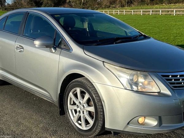 Toyota Avensis Saloon, Diesel, 2012, Grey