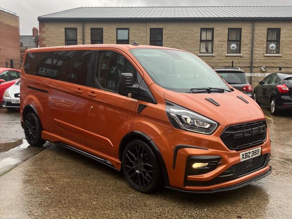 Ford Tourneo Minibus, Diesel, 2022, Orange