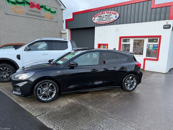 Ford Focus Hatchback, Diesel, 2020, Black