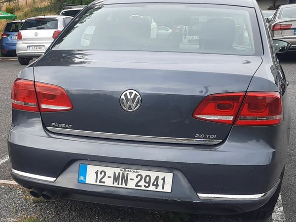 Volkswagen Passat Saloon, Diesel, 2012, Grey