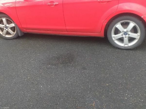 Ford Focus Hatchback, Diesel, 2008, Red