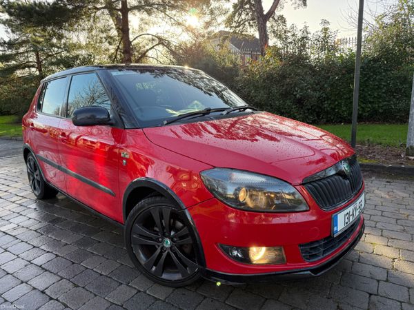 Skoda Fabia Hatchback, Petrol, 2013, Red