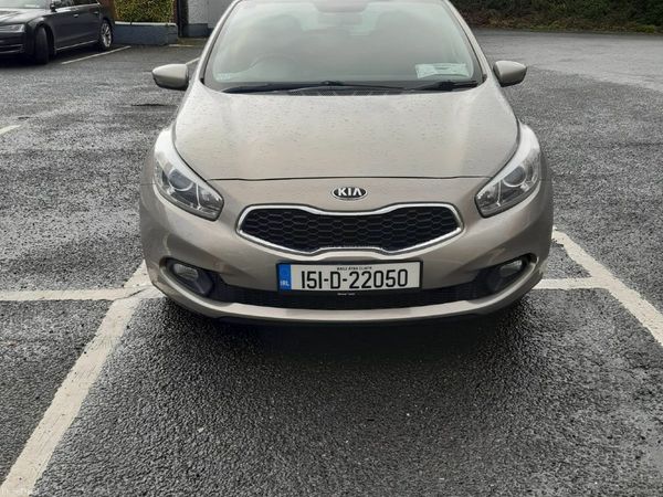 Kia Ceed Hatchback, Petrol, 2015, Silver