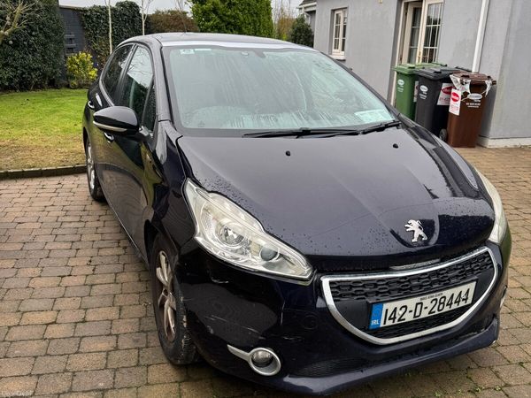 Peugeot 208 Hatchback, Petrol, 2014, Blue