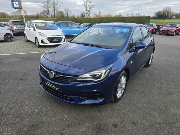 Vauxhall Astra Hatchback, Diesel, 2021, Blue