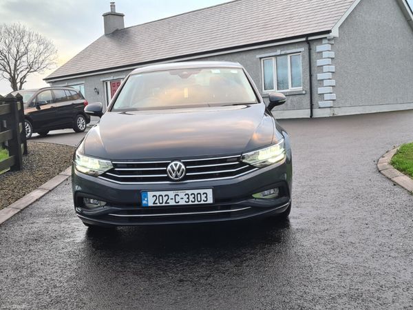 Volkswagen Passat Saloon, Diesel, 2020, Grey