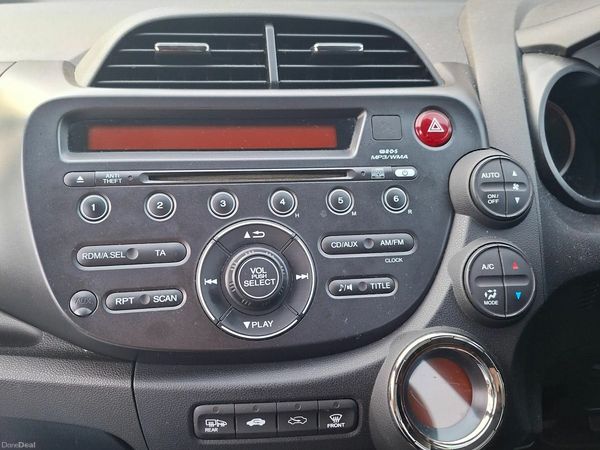 Honda Jazz Hatchback, Petrol, 2015, Brown