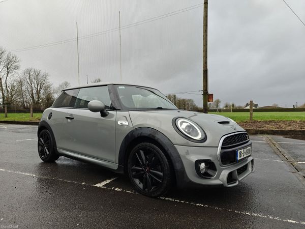Mini Cooper Hatchback, Petrol, 2018, Grey