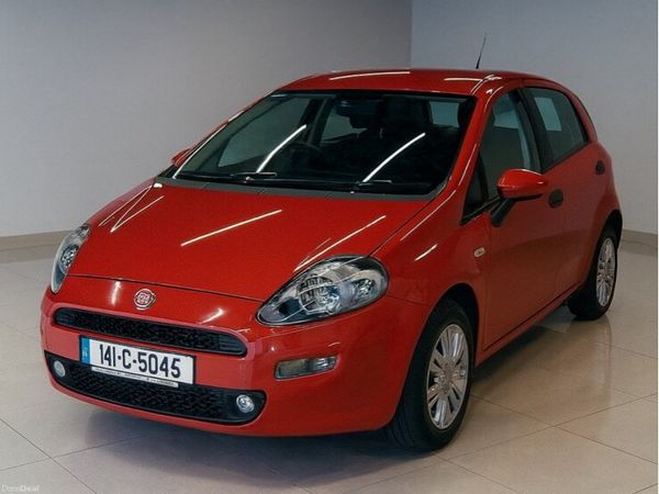 Fiat Punto Hatchback, Petrol, 2014, Red