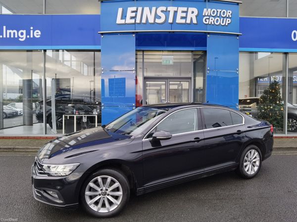 Volkswagen Passat Saloon, Diesel, 2022, Black