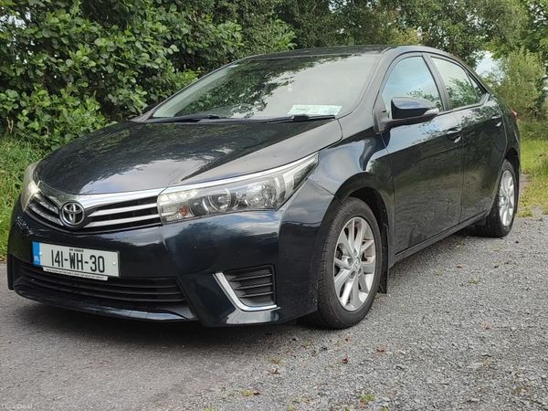 Toyota Corolla Saloon, Diesel, 2014, Black